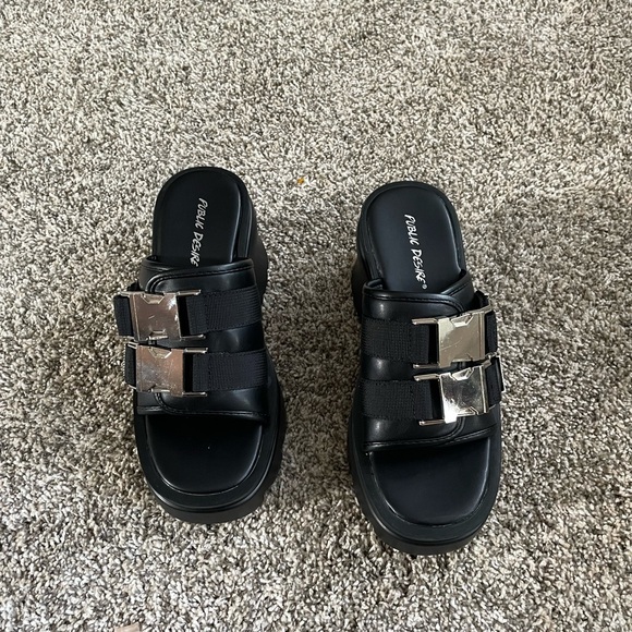 Public Desire Women’s Chunky Heeled slides with buckles nwot size 38/7.5 - Picture 4 of 7